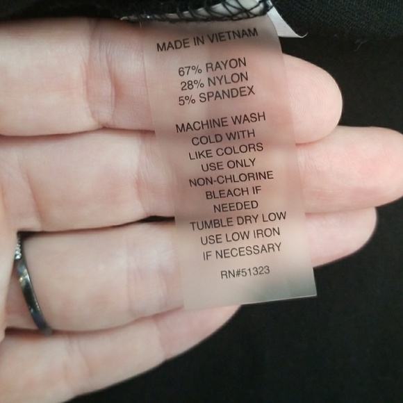 Two by Vince Camuto Ponte heavier weight leggings - Picture 3 of 3